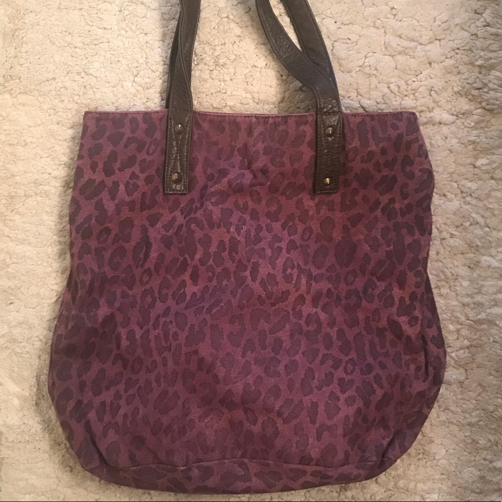 Cesca cheetah print bag
